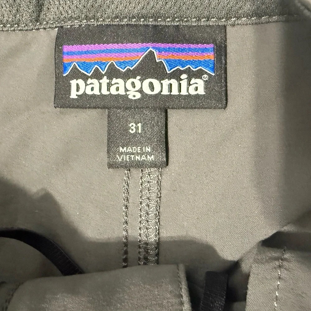 Patagonia Worn Wear Hiking Pants
Forge Grey - Picture 6 of 11